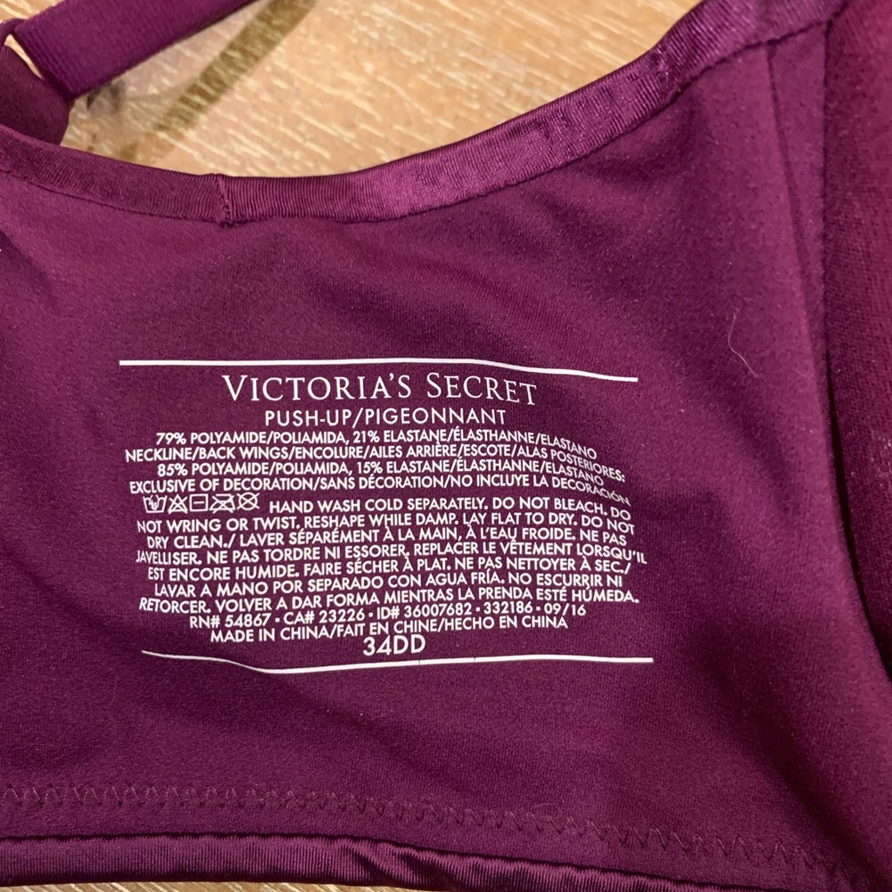 Victoria's Secret Deep Purple Push- Up Pigeonnant Bra - Picture 8 of 8